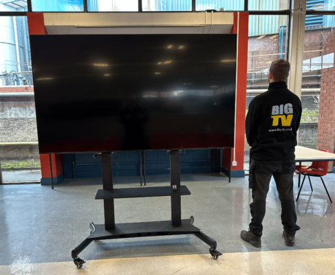 Indoor 85" LED Screen