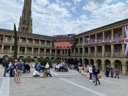 Piece Hall LED Screen